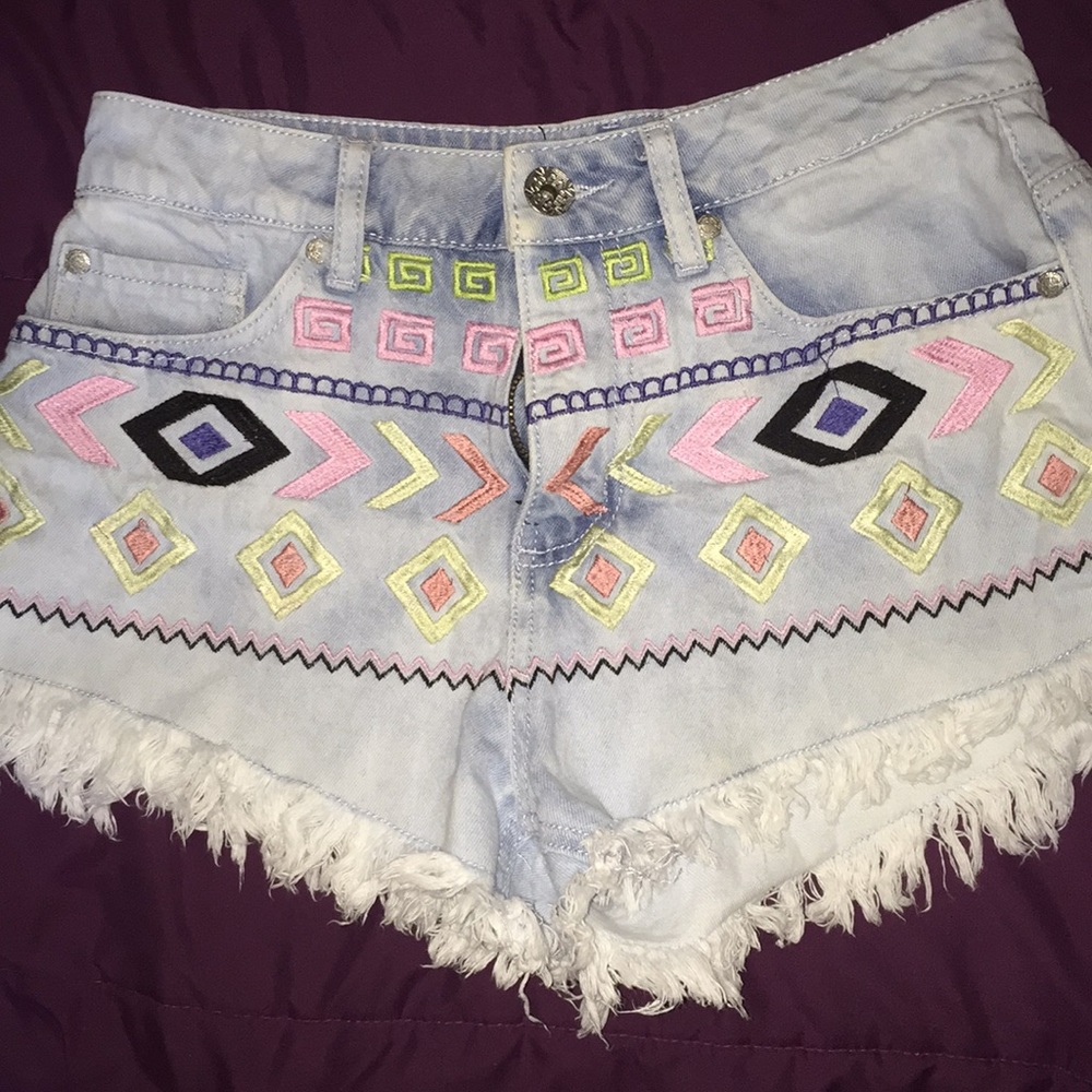 Tribal Shorts😍
